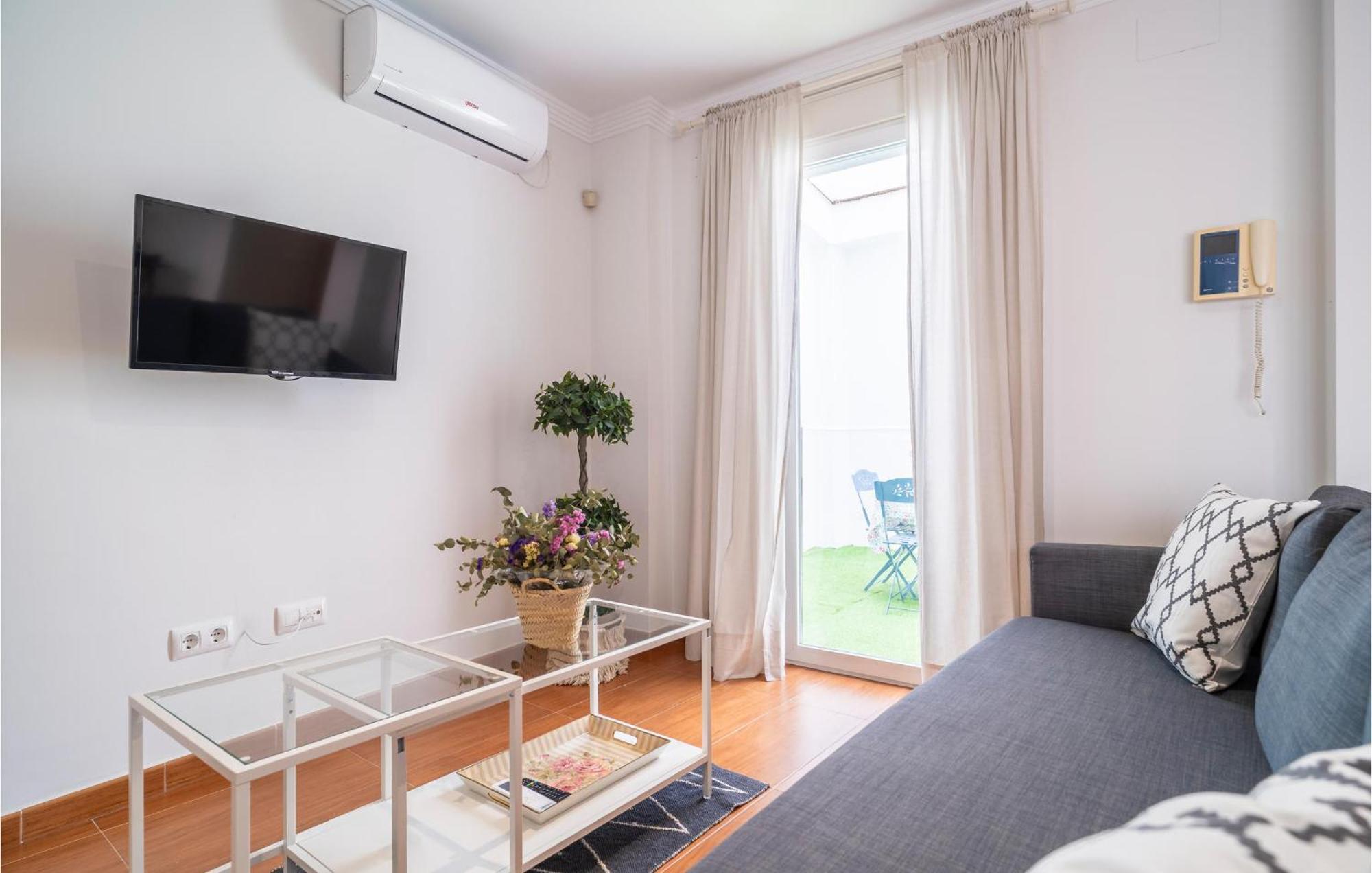 Pet Friendly Apartment In Jerez De La Frontera Buitenkant foto