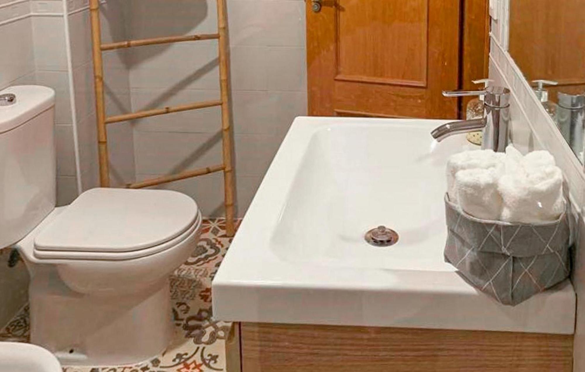 Pet Friendly Apartment In Jerez De La Frontera Buitenkant foto